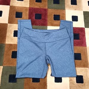 Women's Tek Gear Gray leggings. Size Large. Great condition.